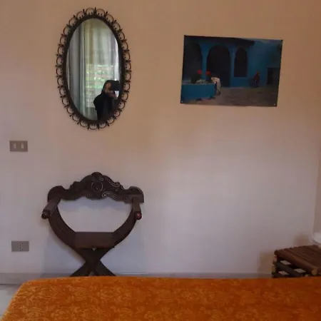 Casa Eva 아파트호텔 밀로